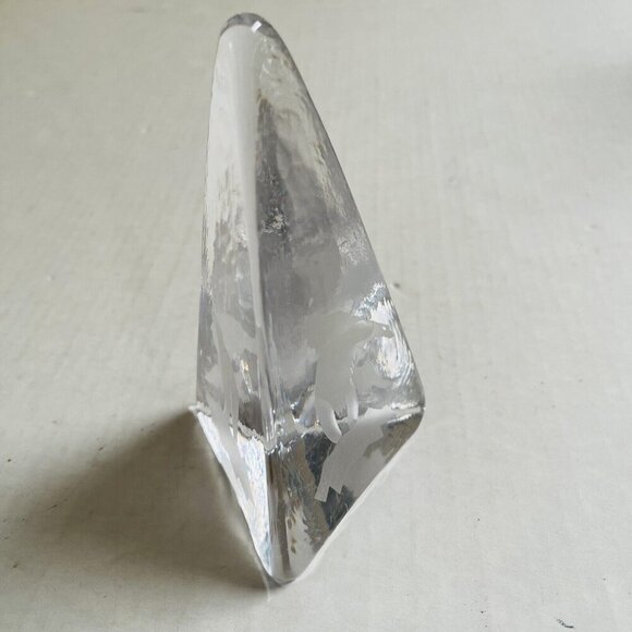 Paperweight Glass Pyramid Bear On The Lake Etched On Three Sides Home Decor - Picture 3 of 5